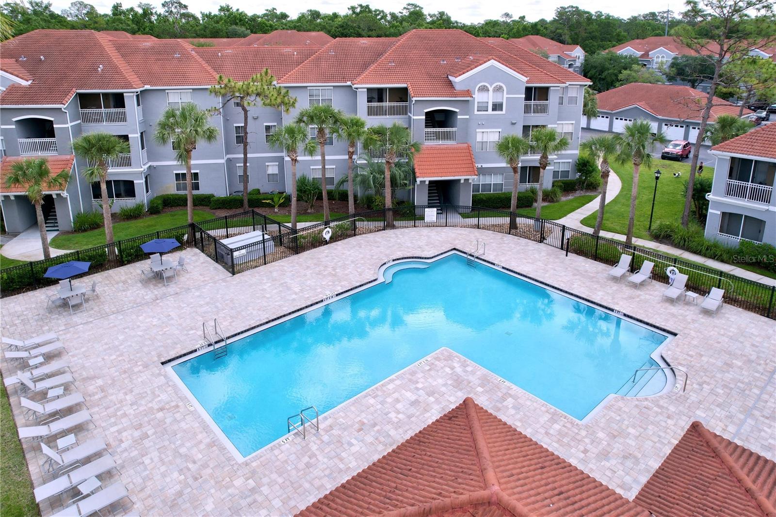 Pool/Clubhouse