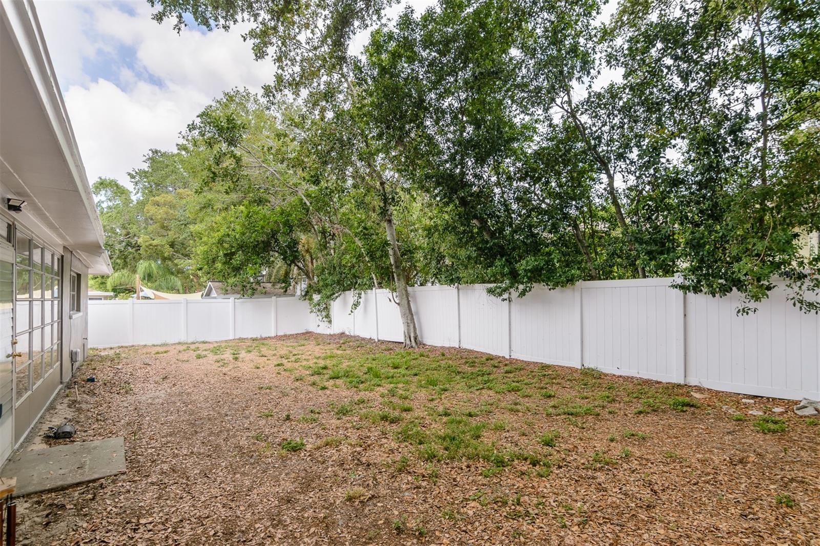 New Vinyl Fencing