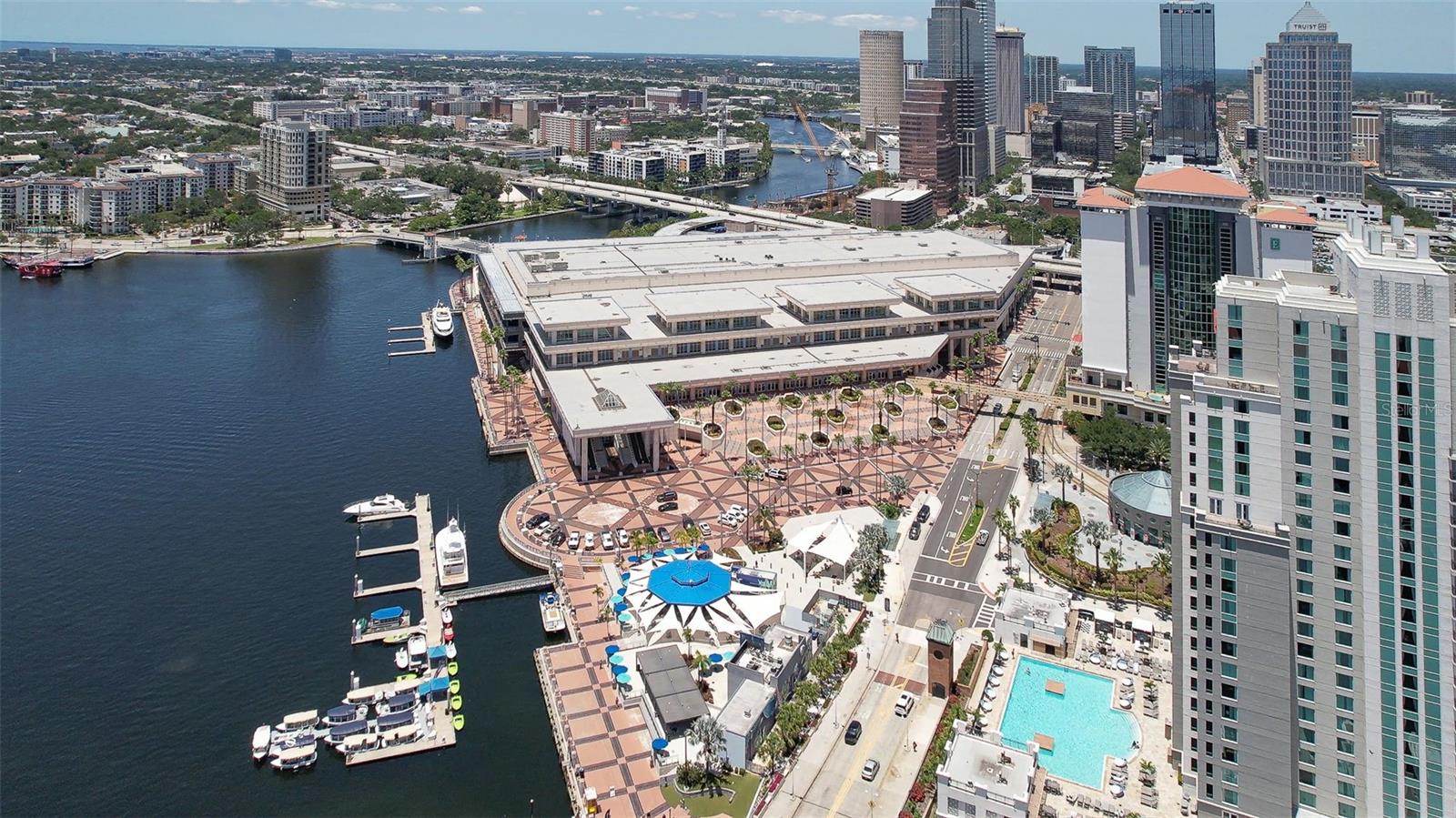 0.6 Miles from Tampa Riverwalk