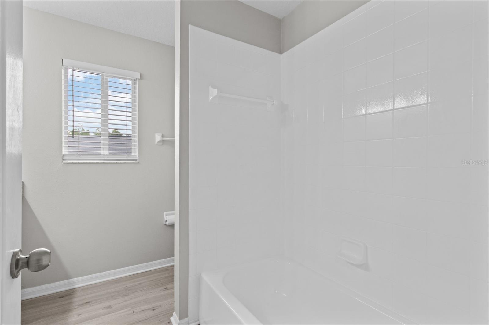 2nd Bathroom