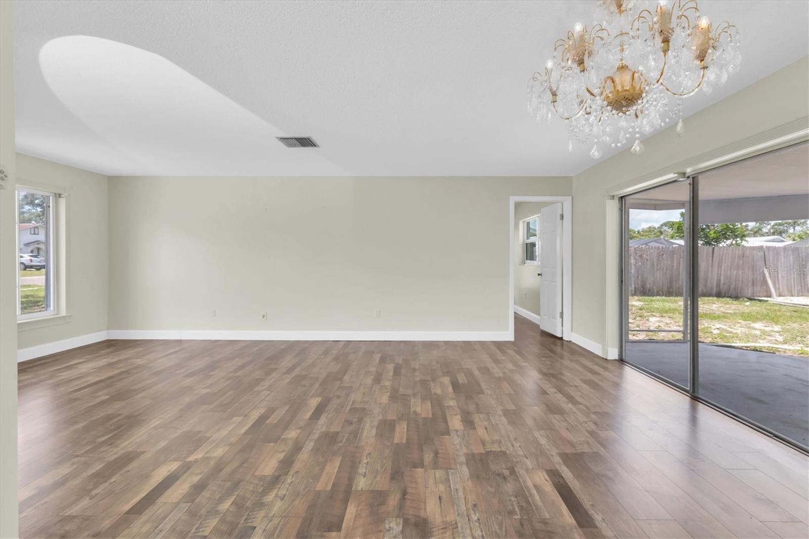 Living/Dining Room