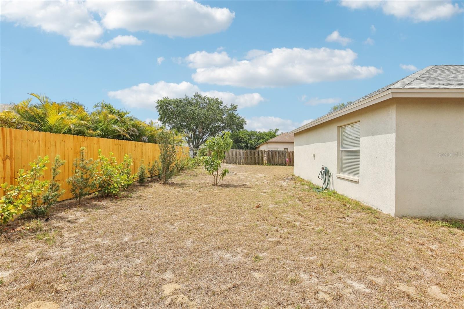 PLENTY OF SIDE YARD