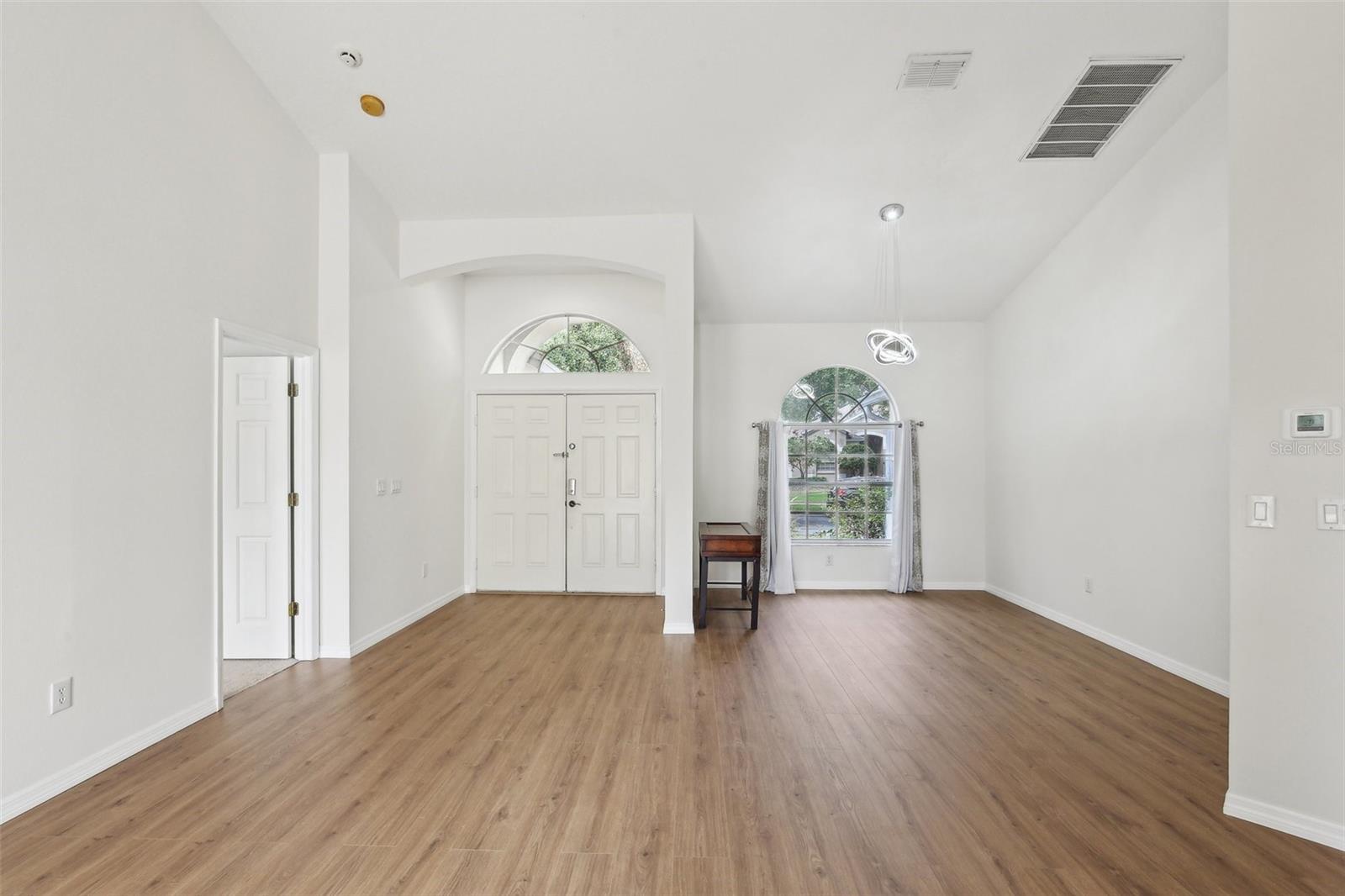 SPACIOUS ENTRY