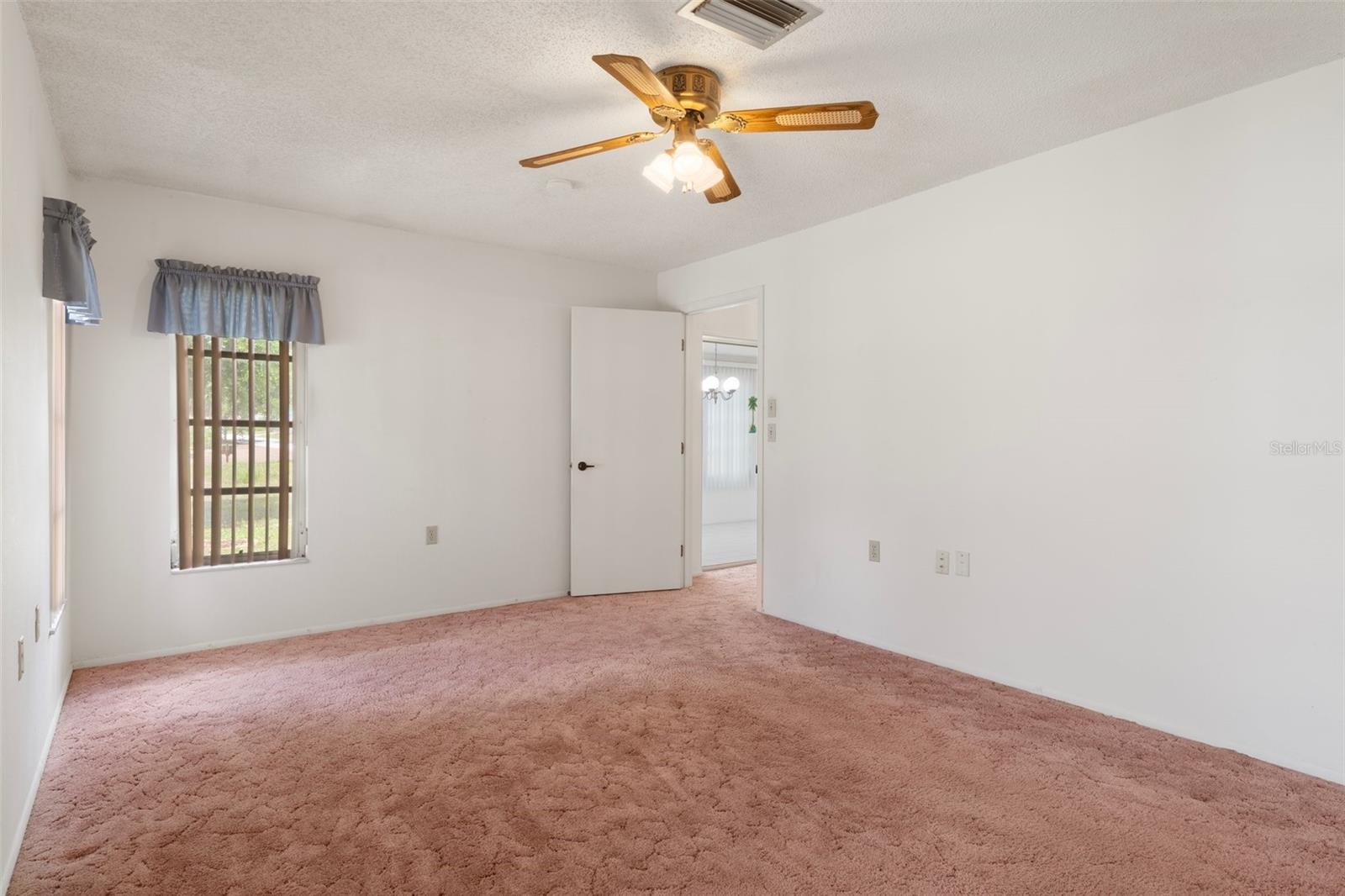 MAIN BEDROOM 3
