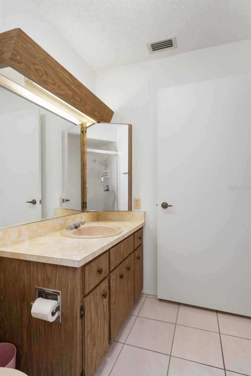 ENSUITE BATHROOM VANITY
