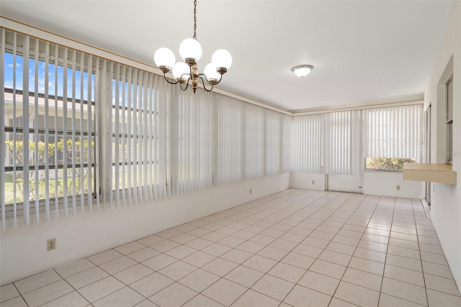 SUNROOM 3