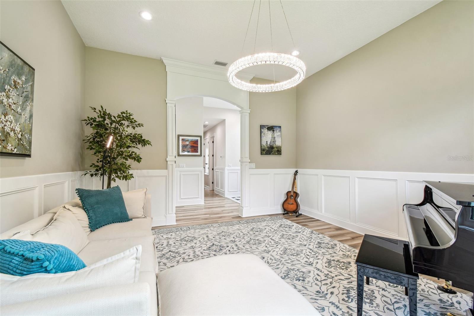 Music room / Formal Dining