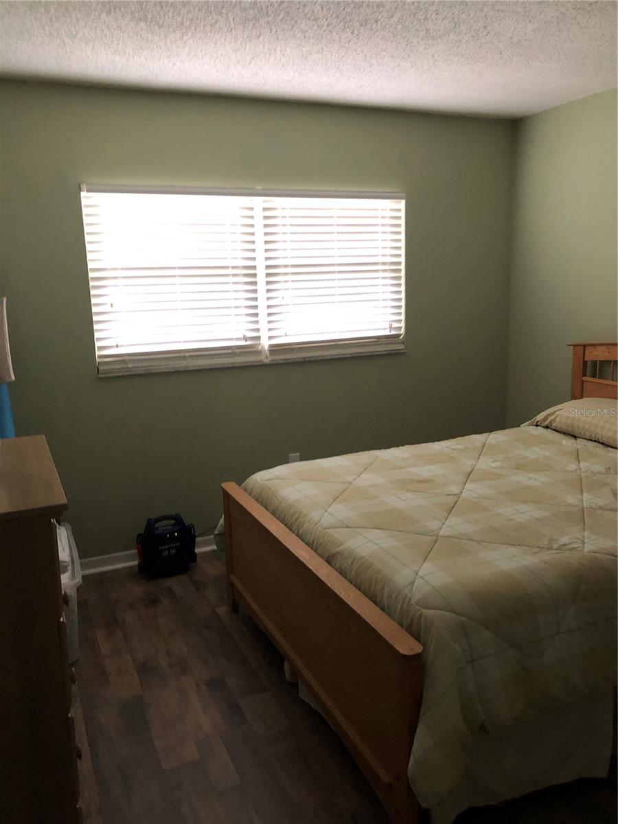 Guest bedroom