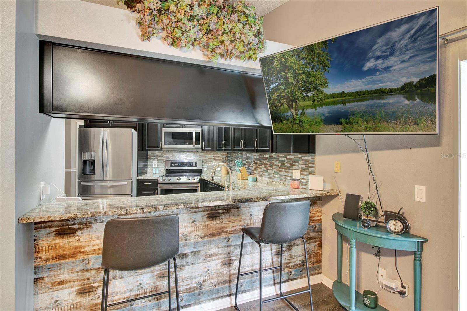 Eat-in breakfast bar