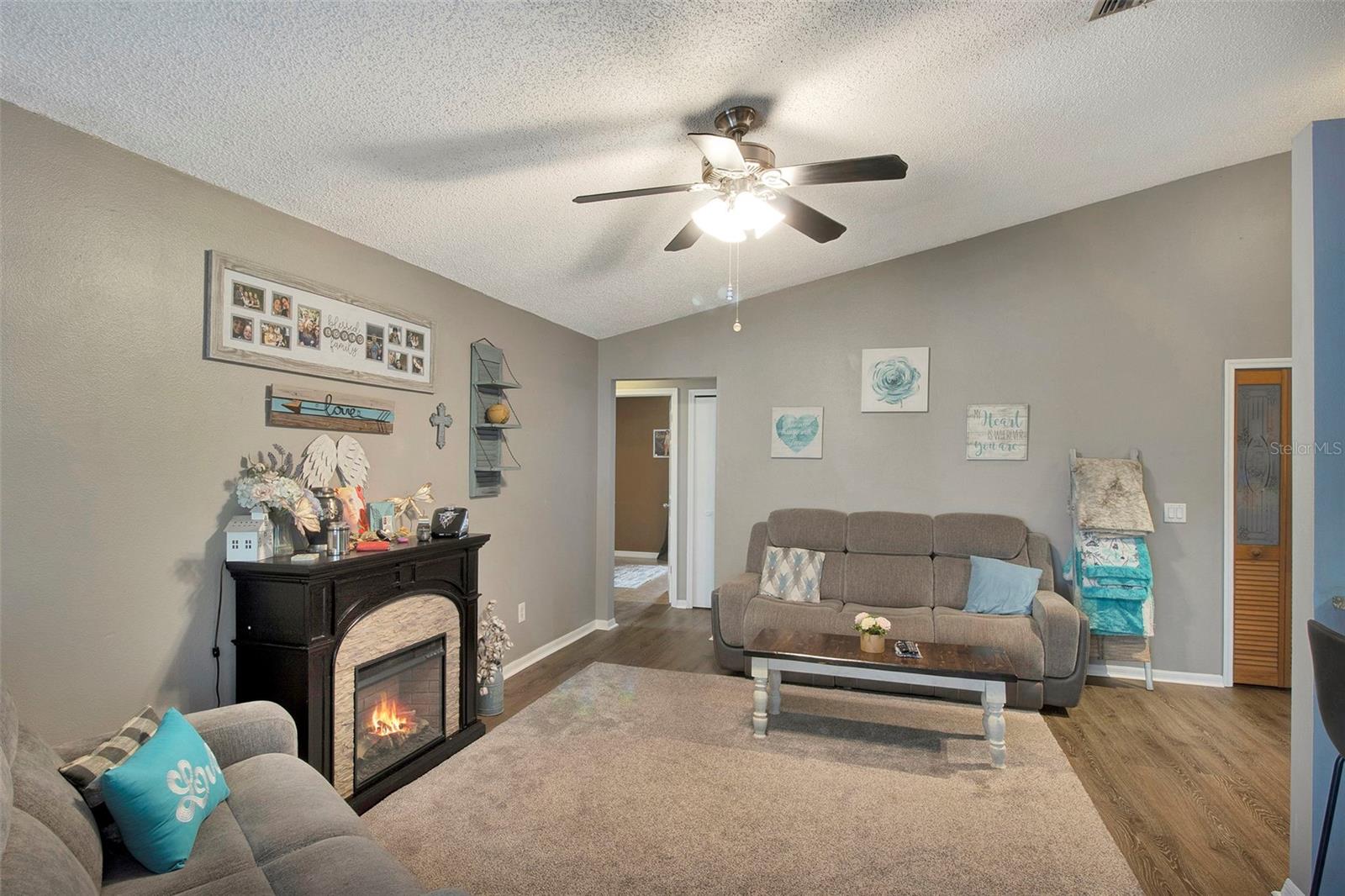 Family room/ Kitchen combo