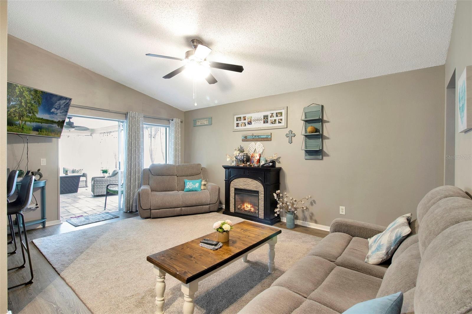 Family room/ Kitchen combo
