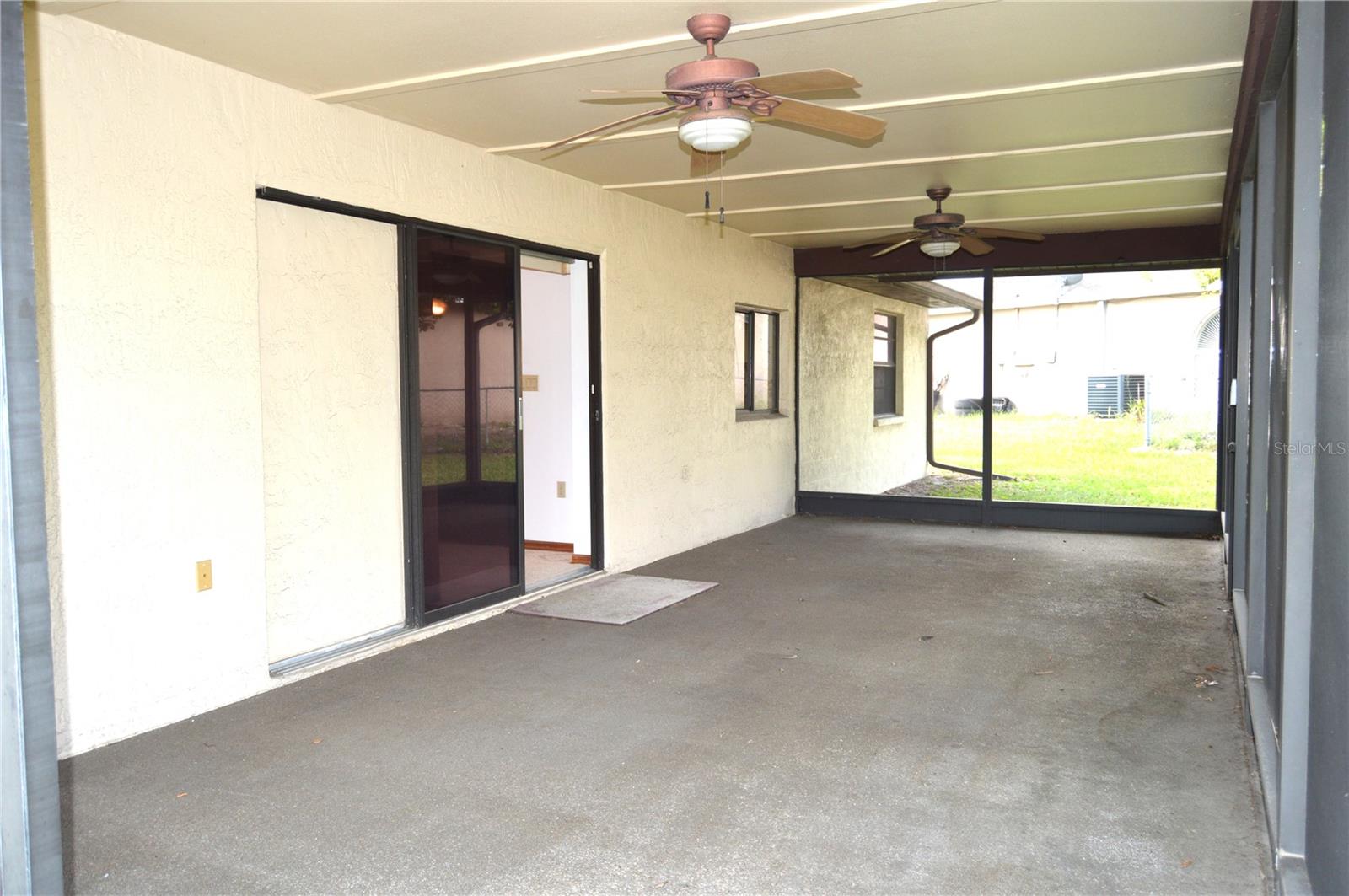 Large Lanai