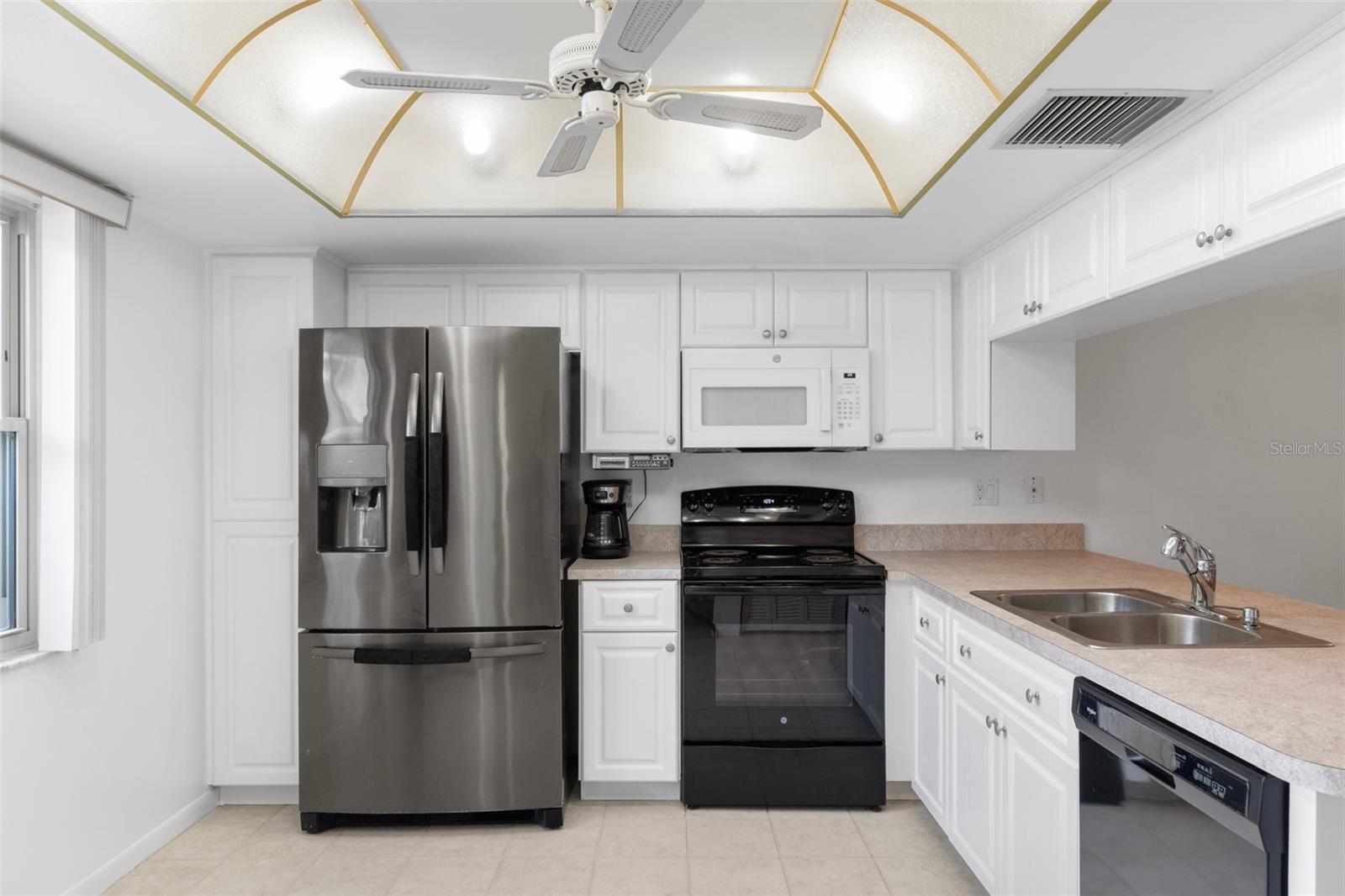 Spacious Kitchen