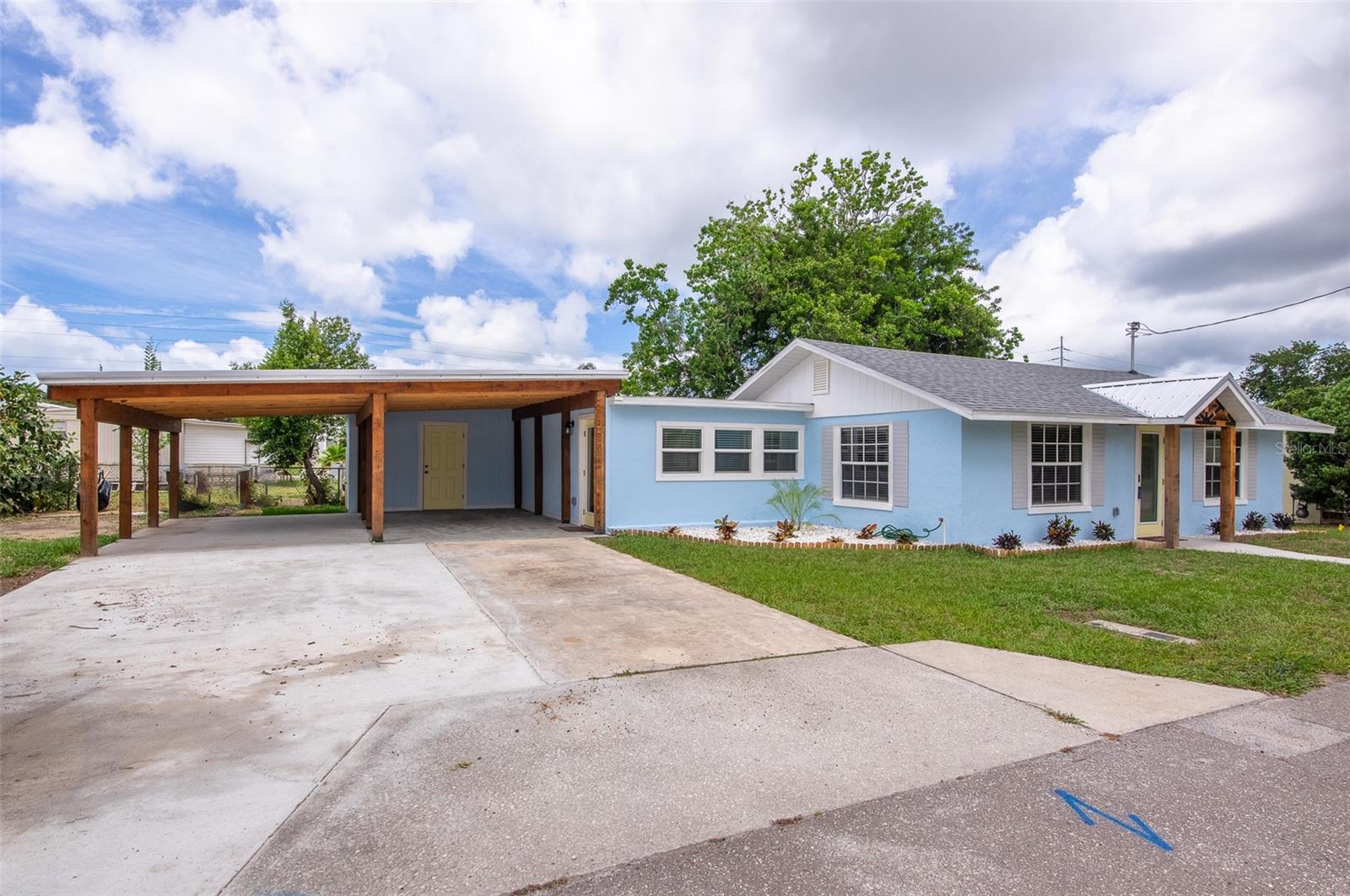 1114 Michigan Drive N