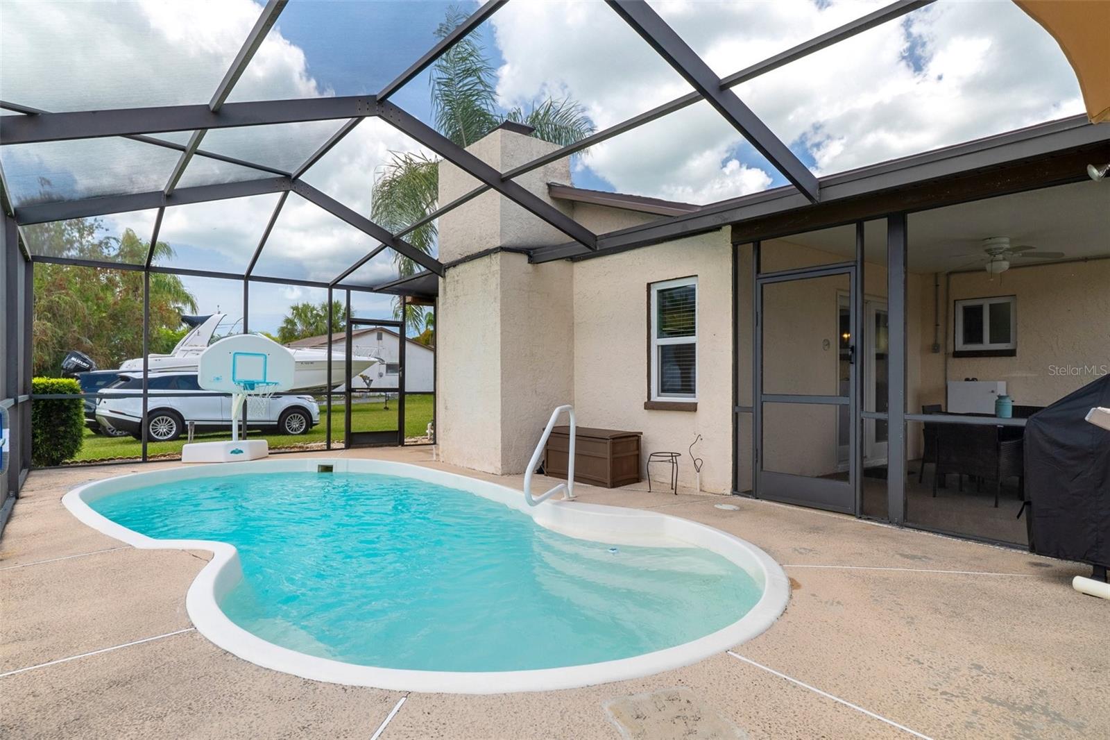 Screened Pool Area