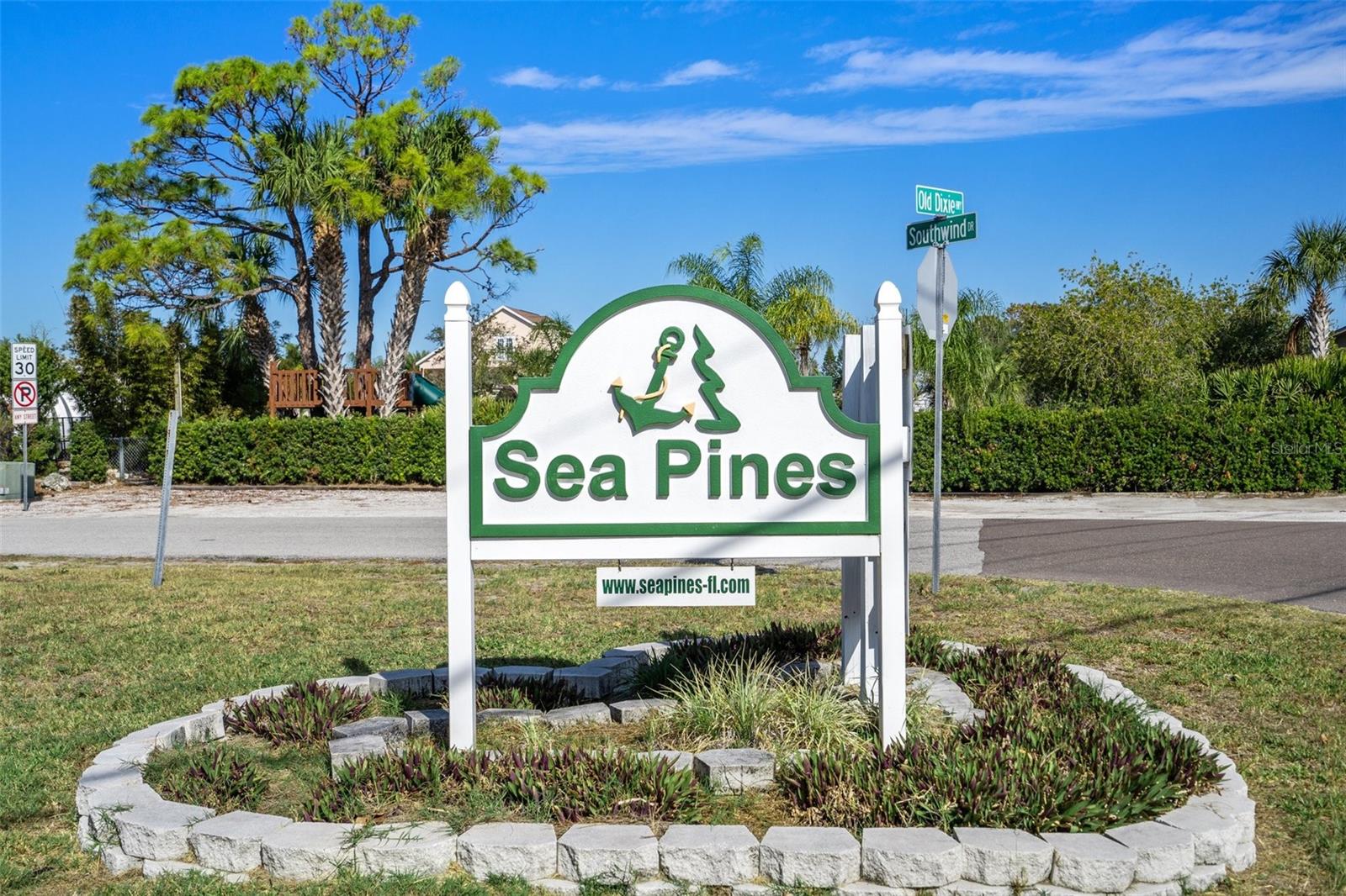 Beautiful Sea Pines - A Boating and Fishing Community