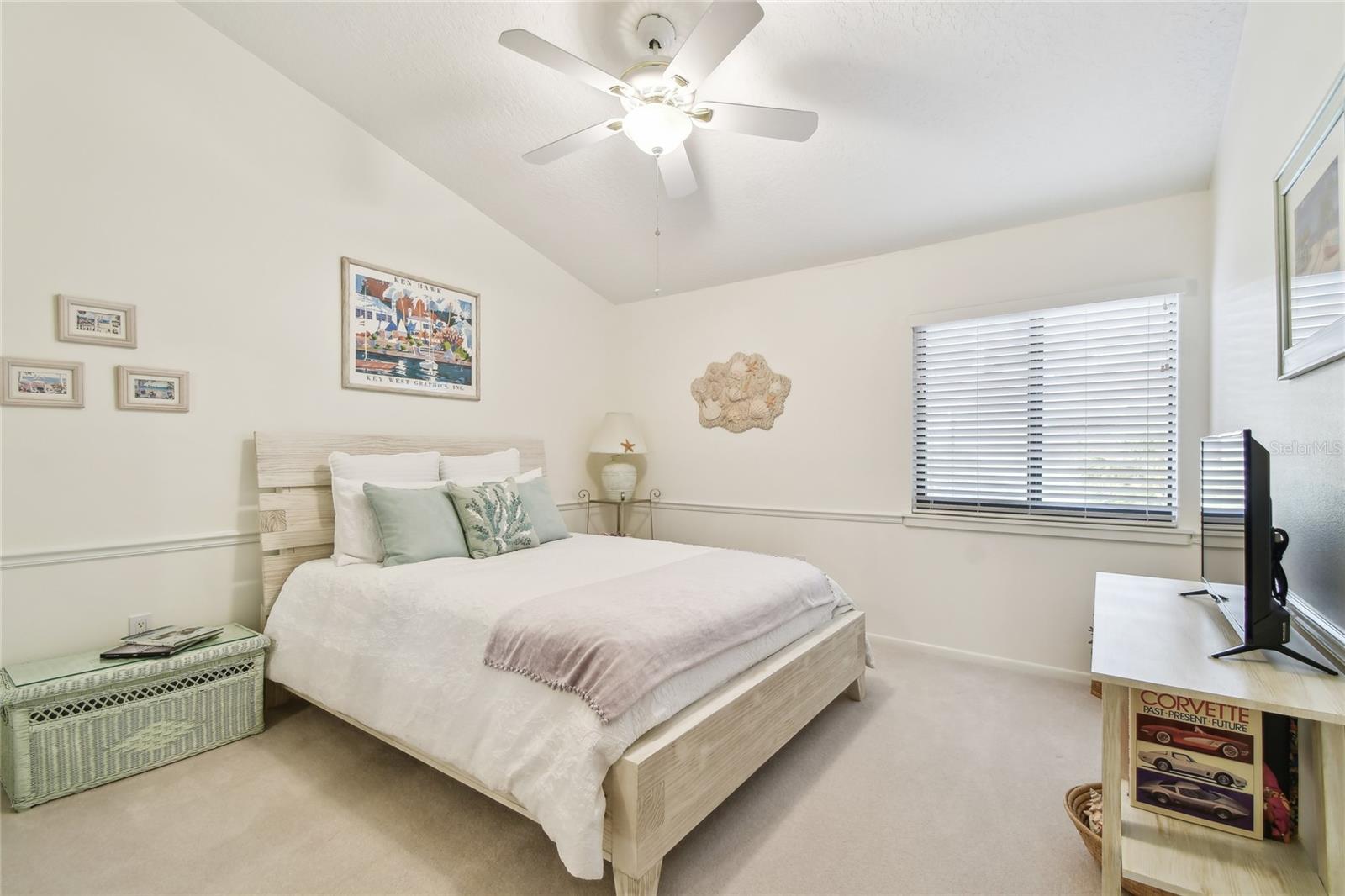 Guest bedroom