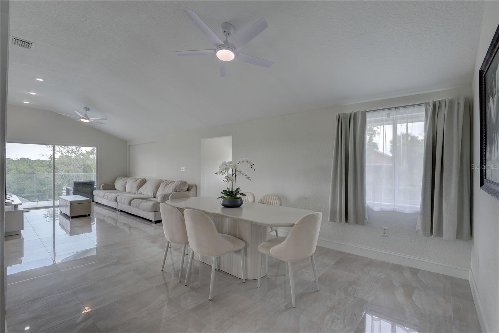 Upstairs Living Area