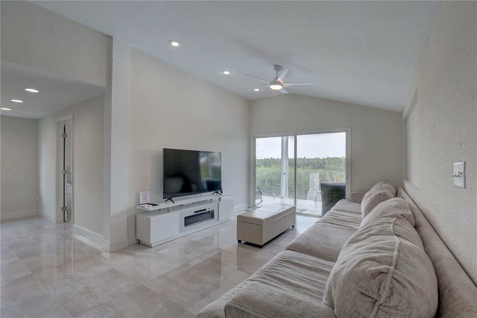 Upstairs Living Area