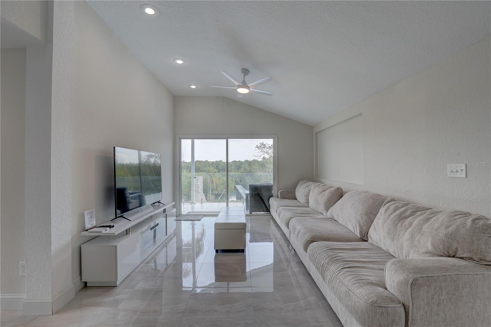 Upstairs Living Area