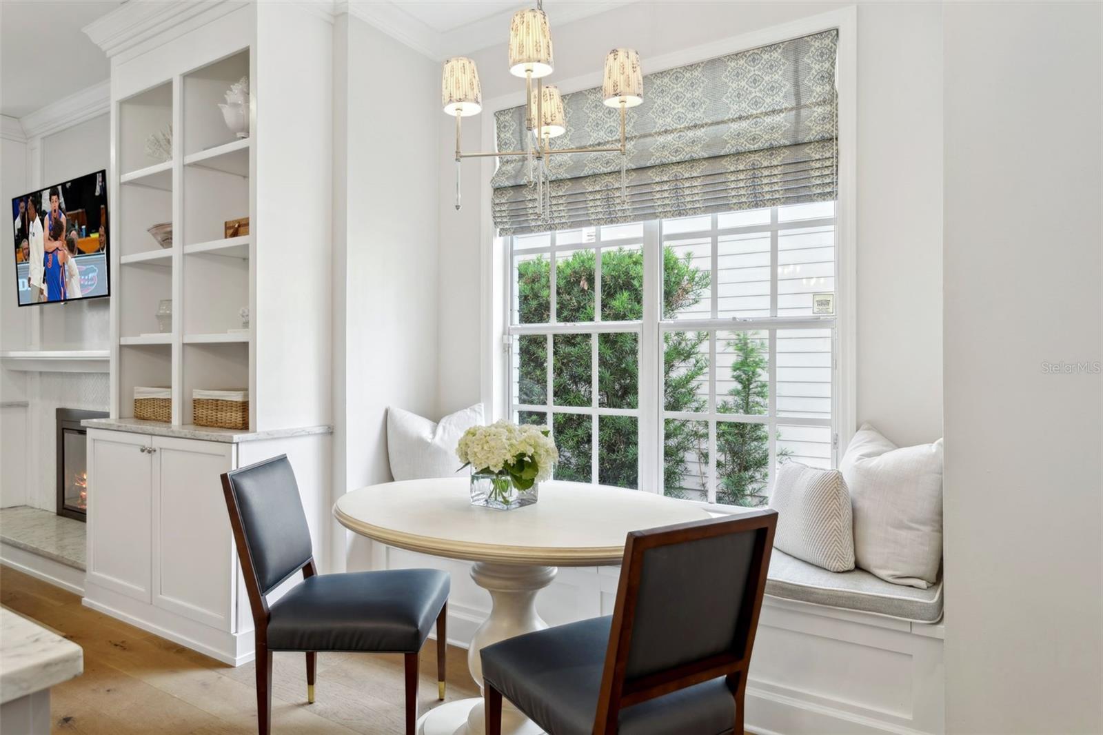 breakfast nook