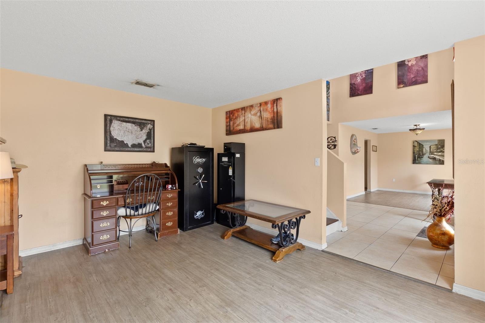 Office/Flex Room
