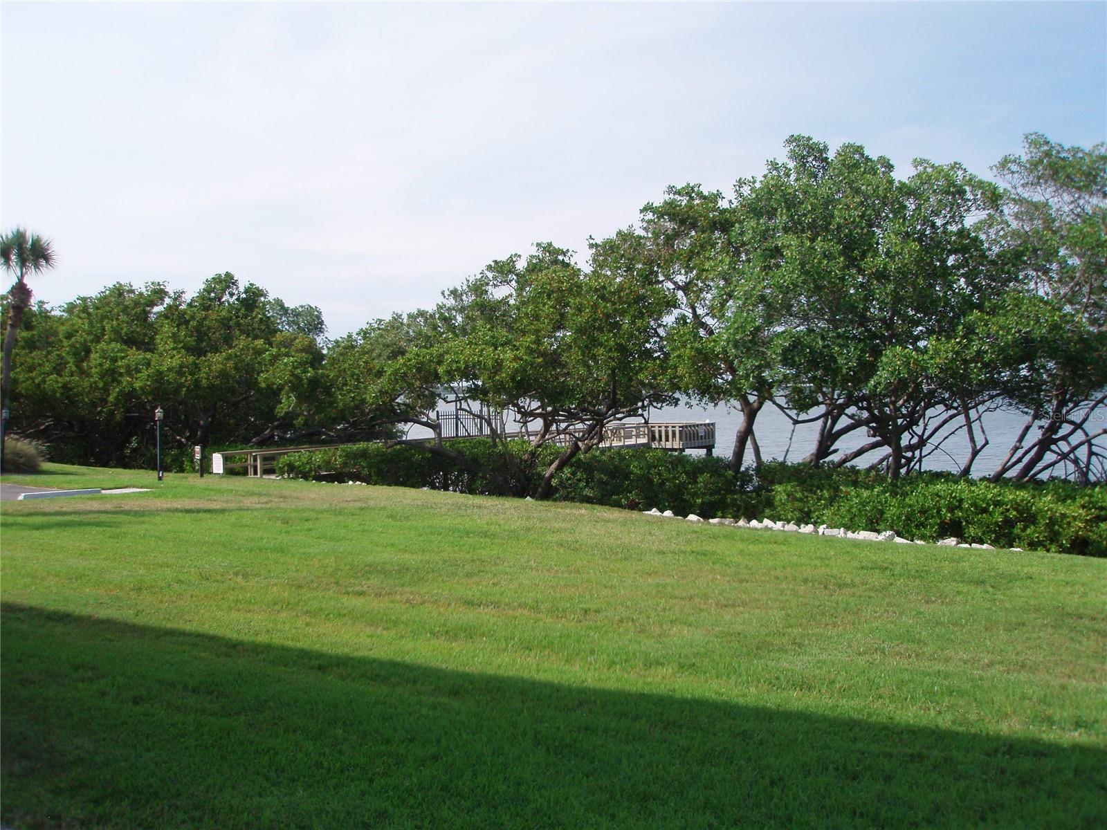 Community pier