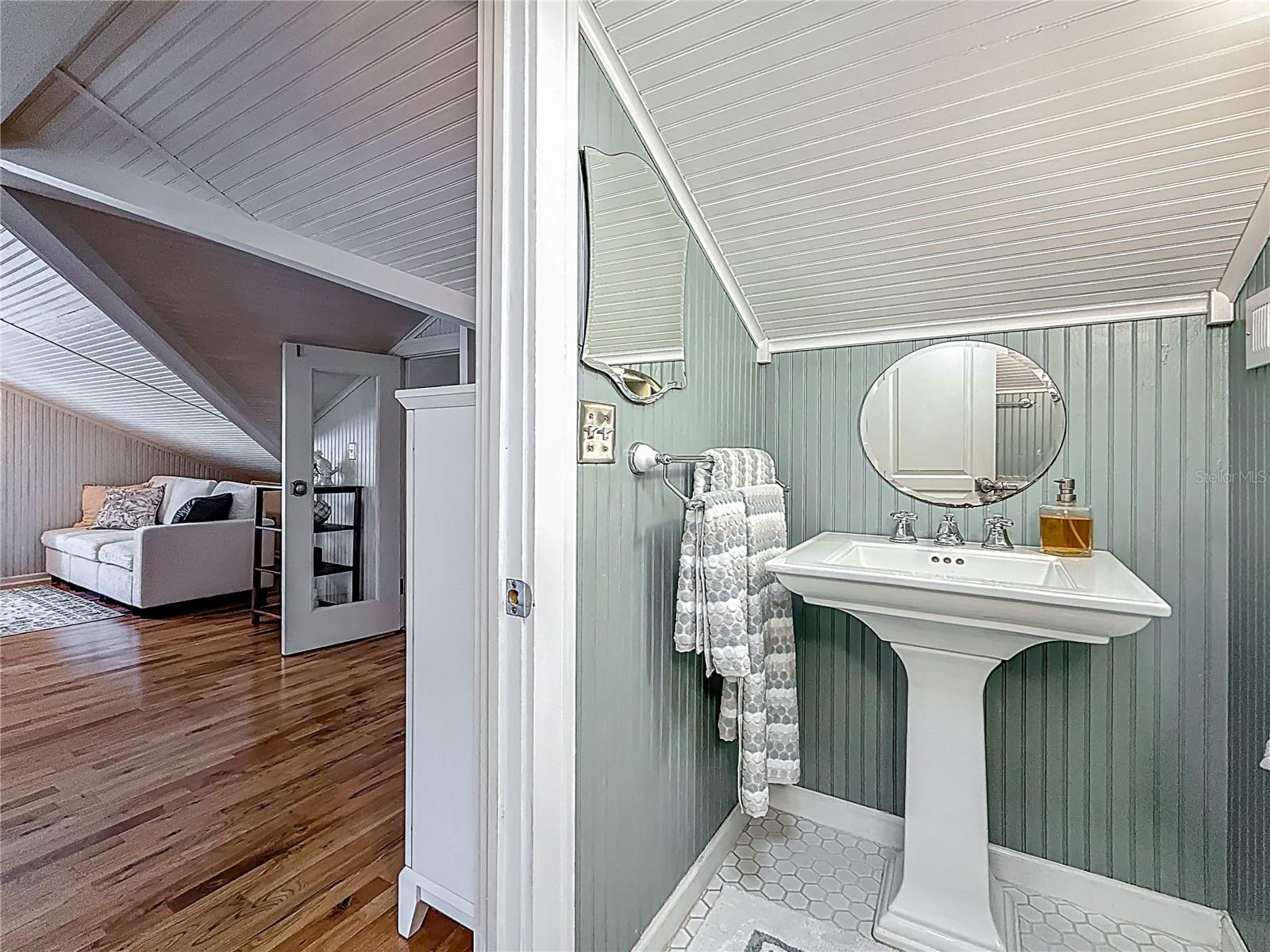 loft bathroom