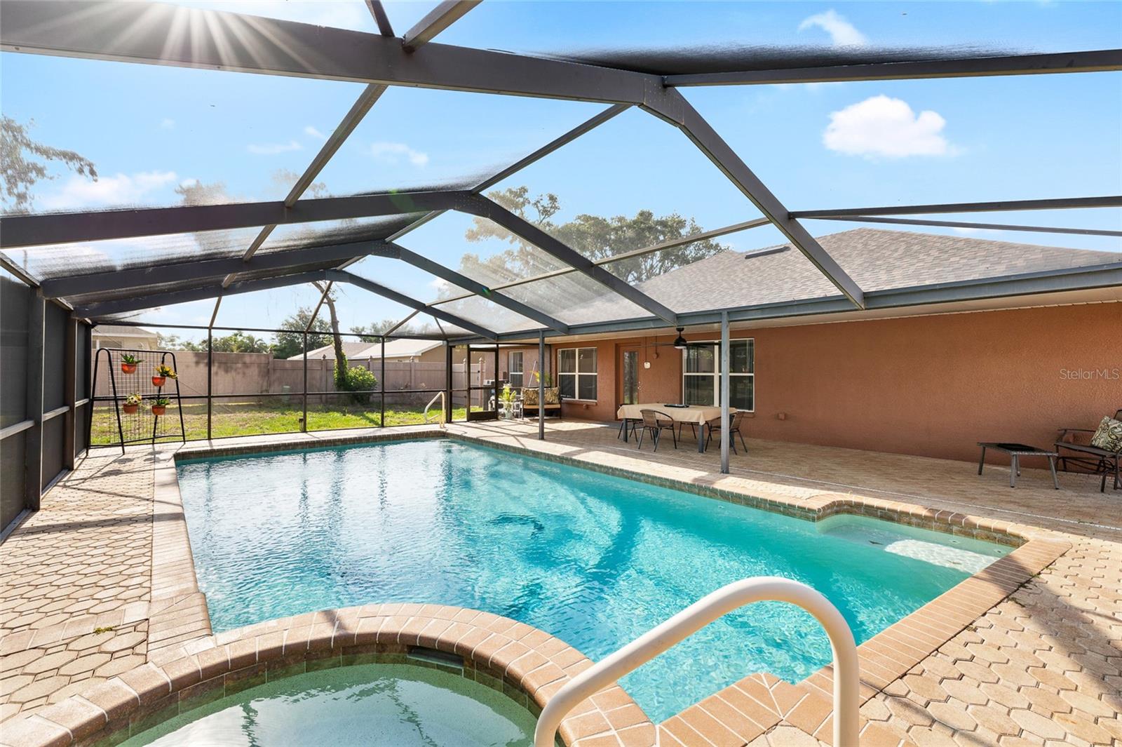Jacuzzi Pool View