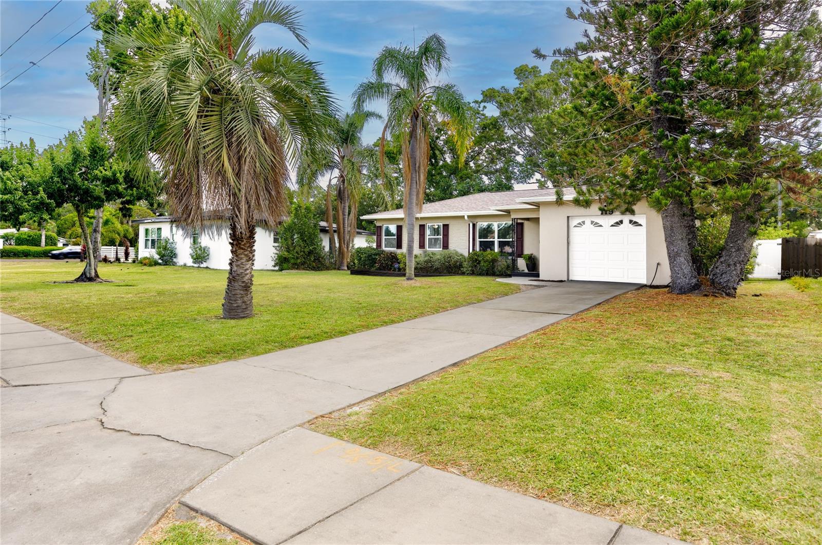1 Car Garage with Longer Driveway