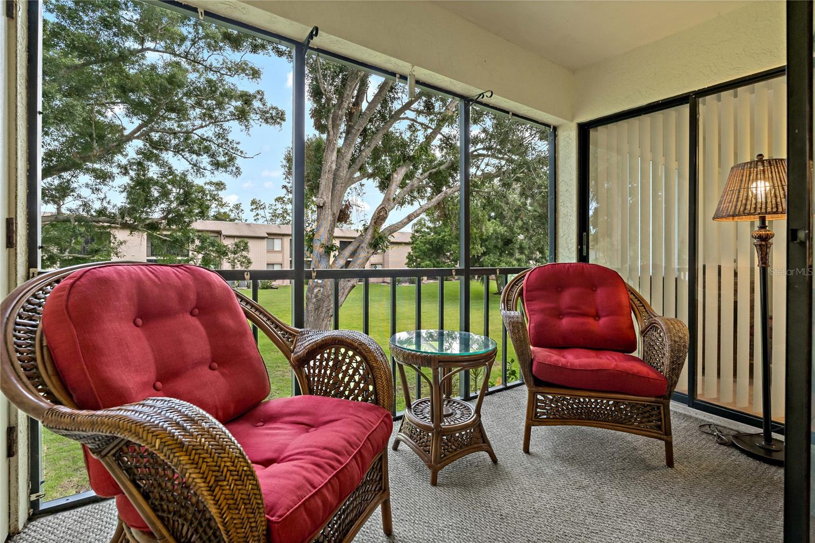 Rear Balcony/Lanai