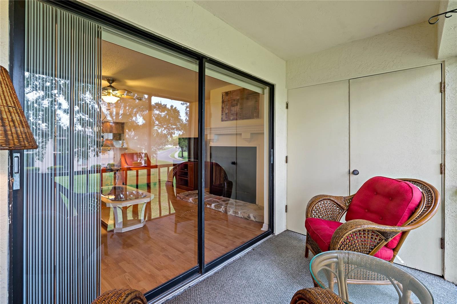 Rear Balcony/Lanai
