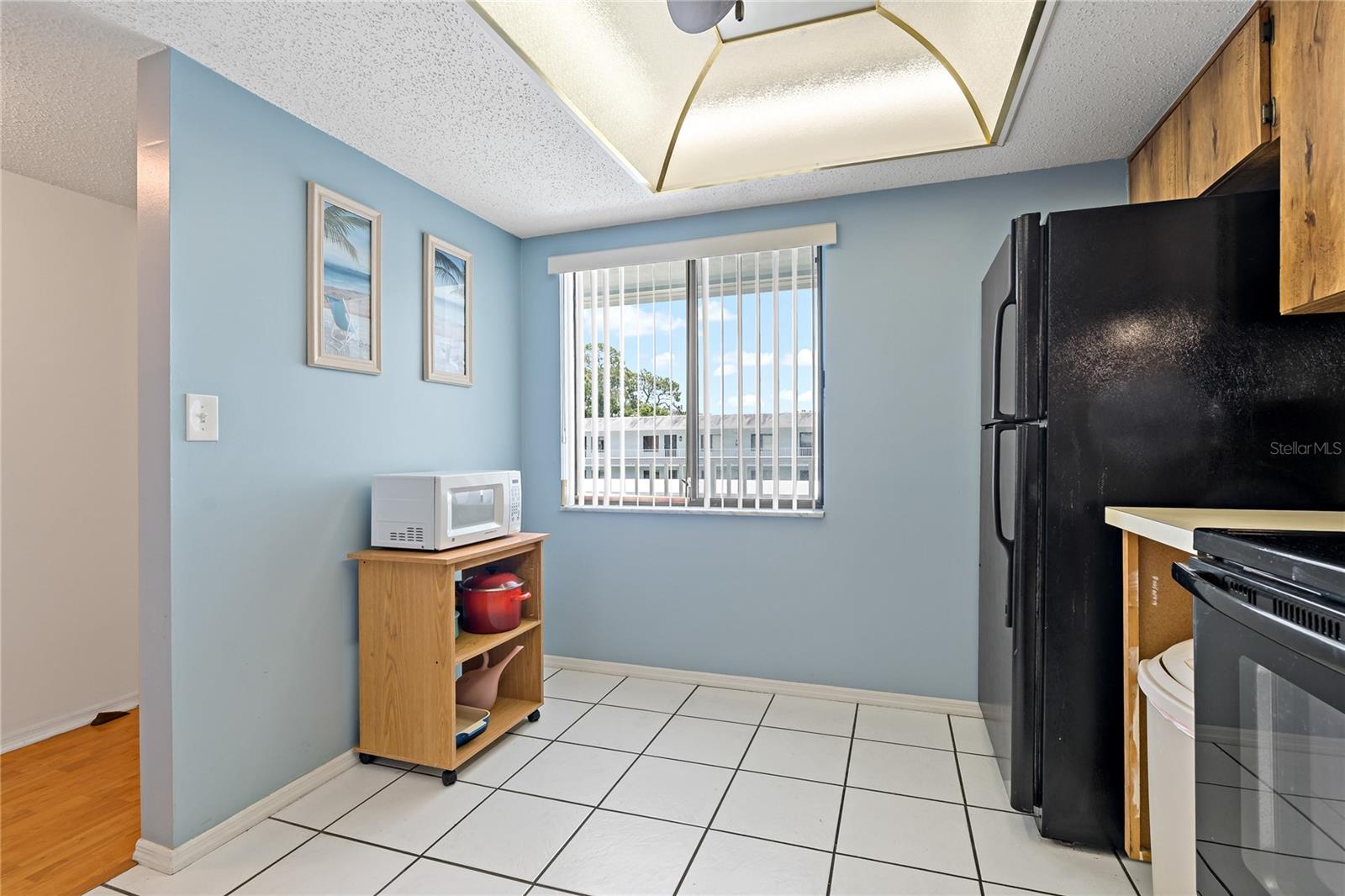 Kitchen with Dinette Area