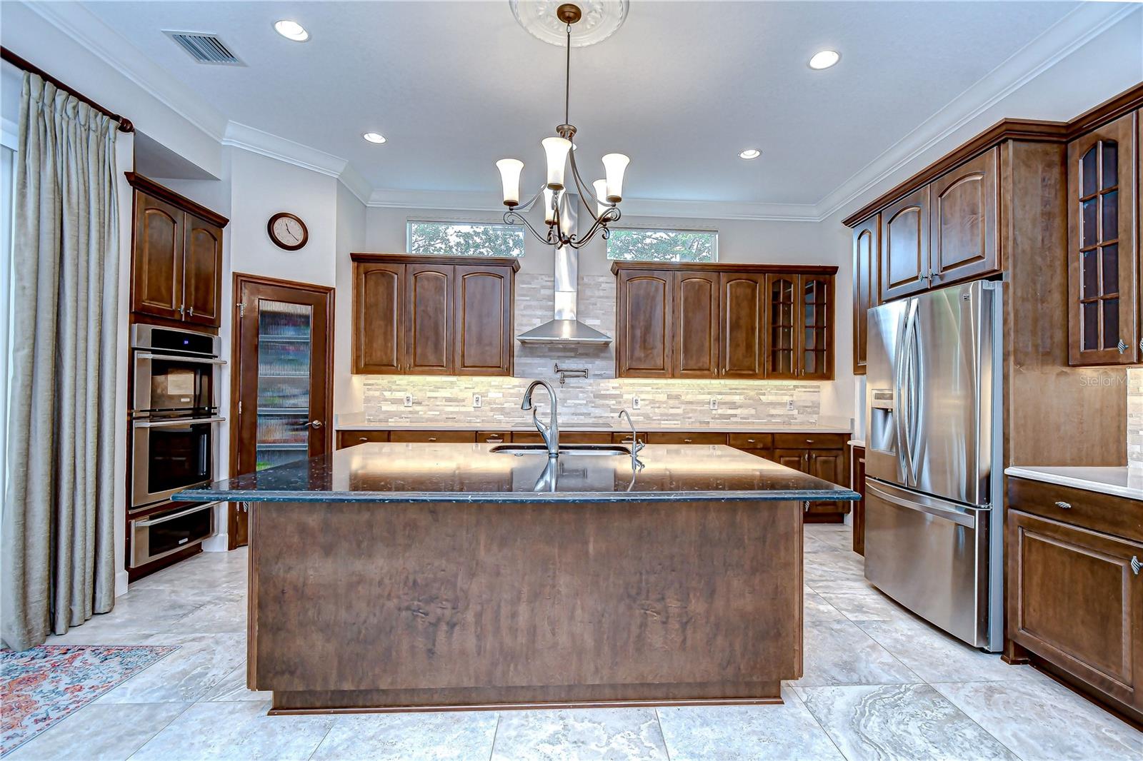 Grand kitchen is waiting for you!