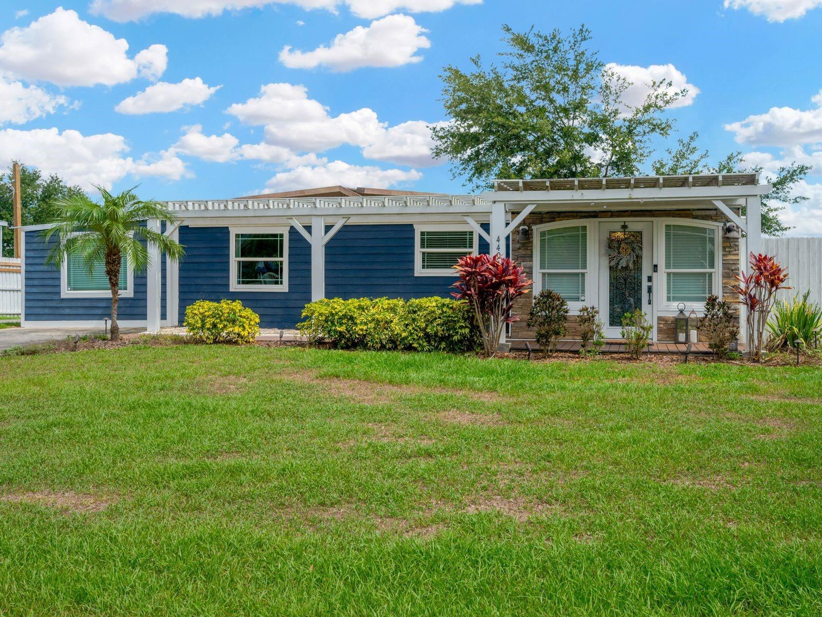 3 Bed, 2 bath meticulously maintained manufactured homes