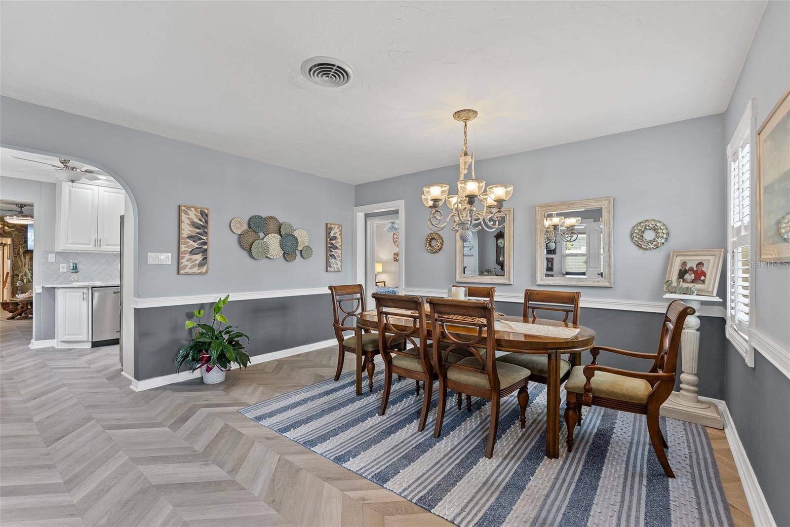 Formal dining room