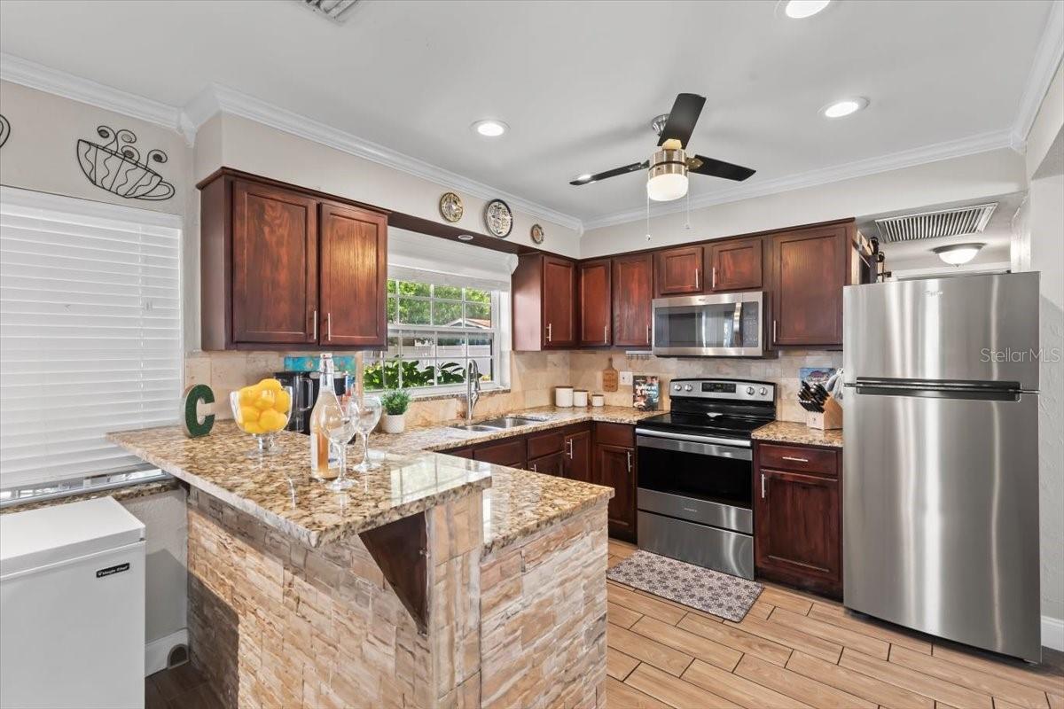 Kitchen-Stainless Steel Appliances