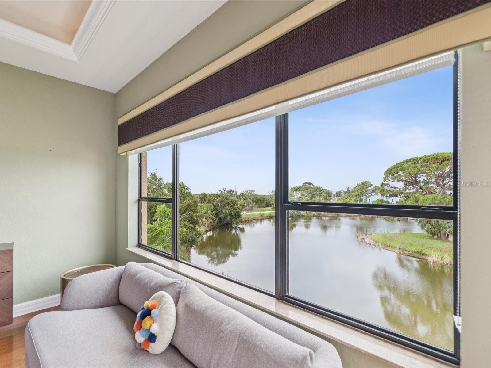 Balcony off promary bedroom