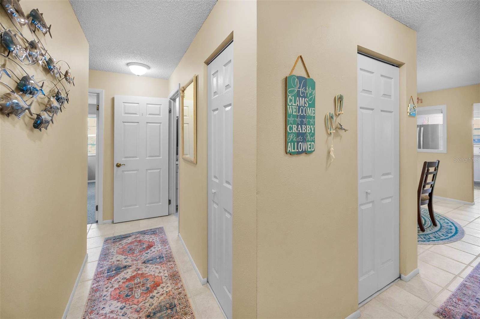 Hallway to the bedrooms