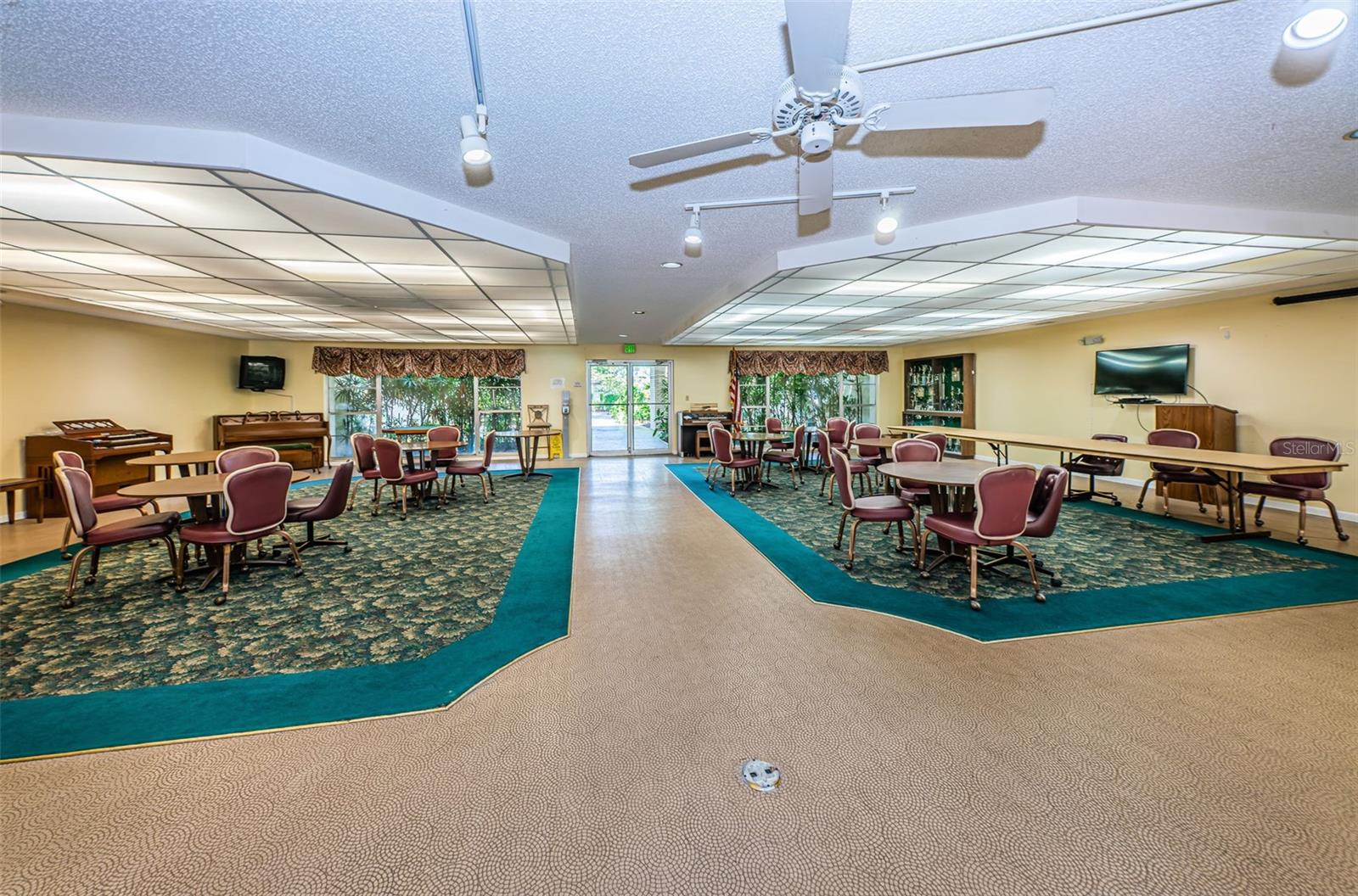 Magnolia Sun Center Card Room
