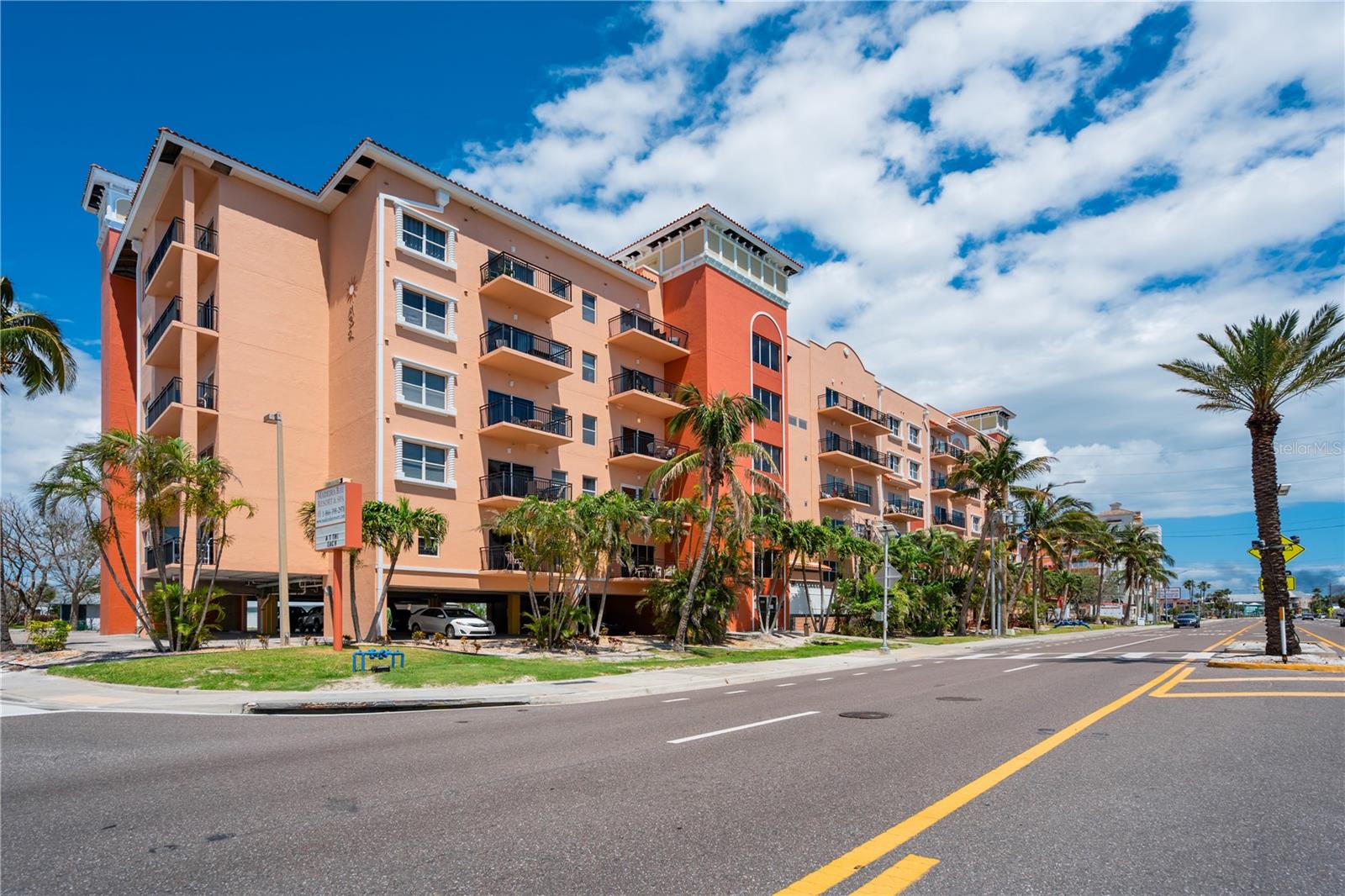 Madeira Bay Building