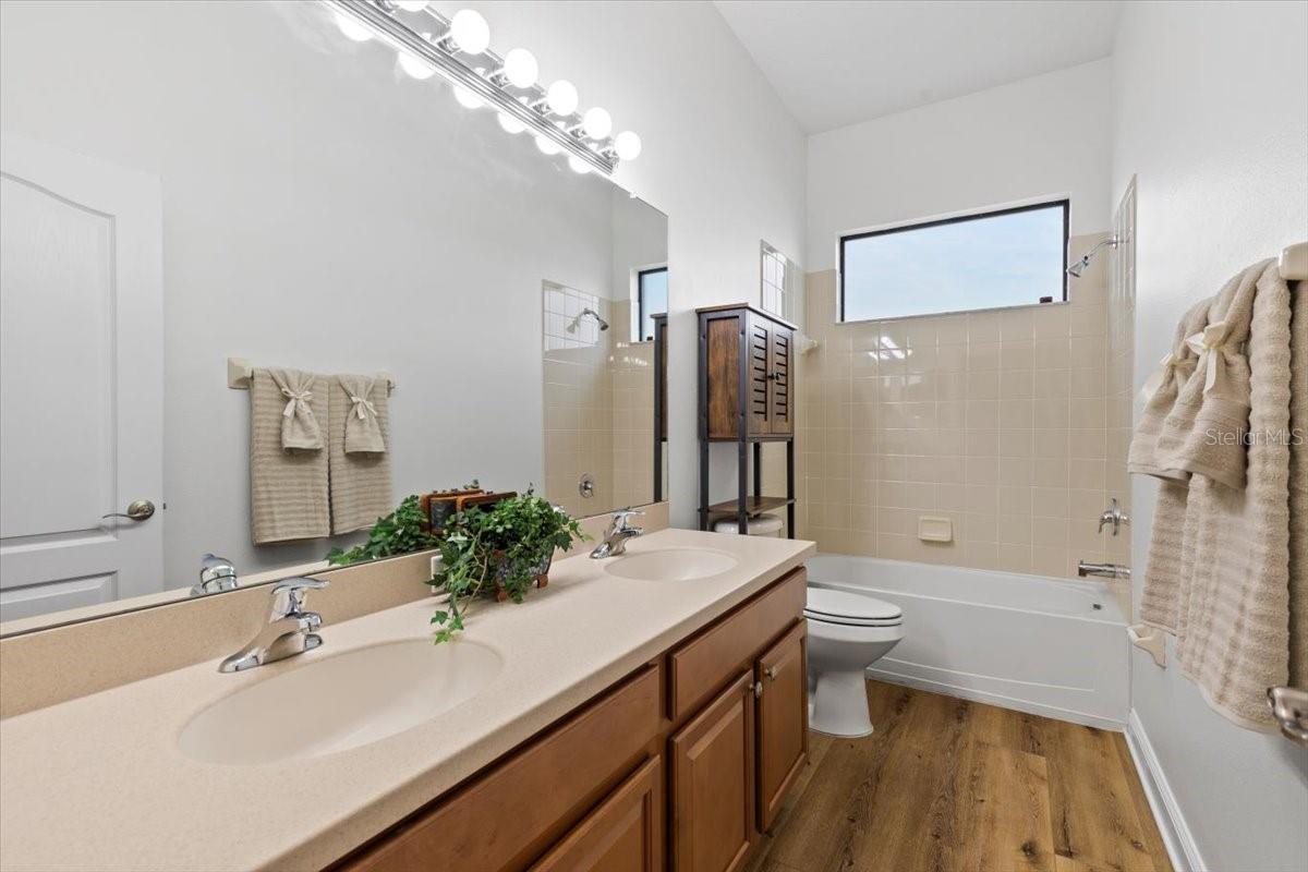 Guest Bath 1