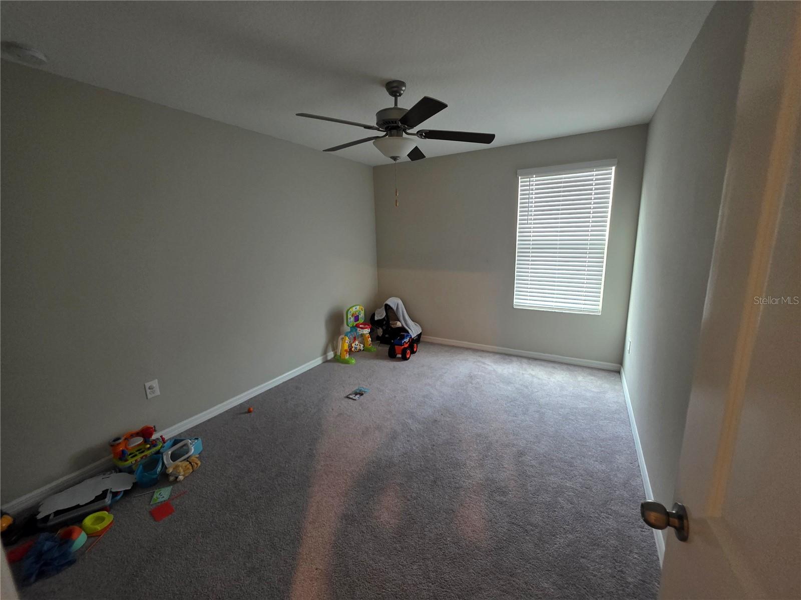 2nd floor laundry room