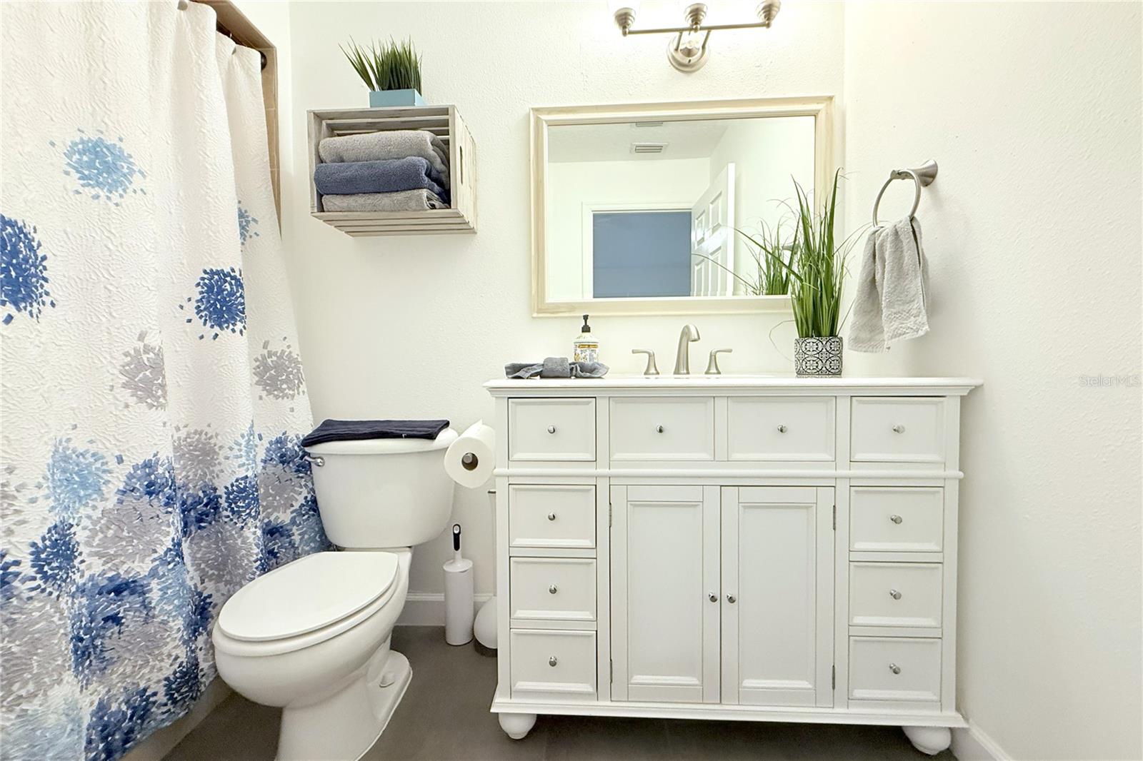 GUEST BATHROOM