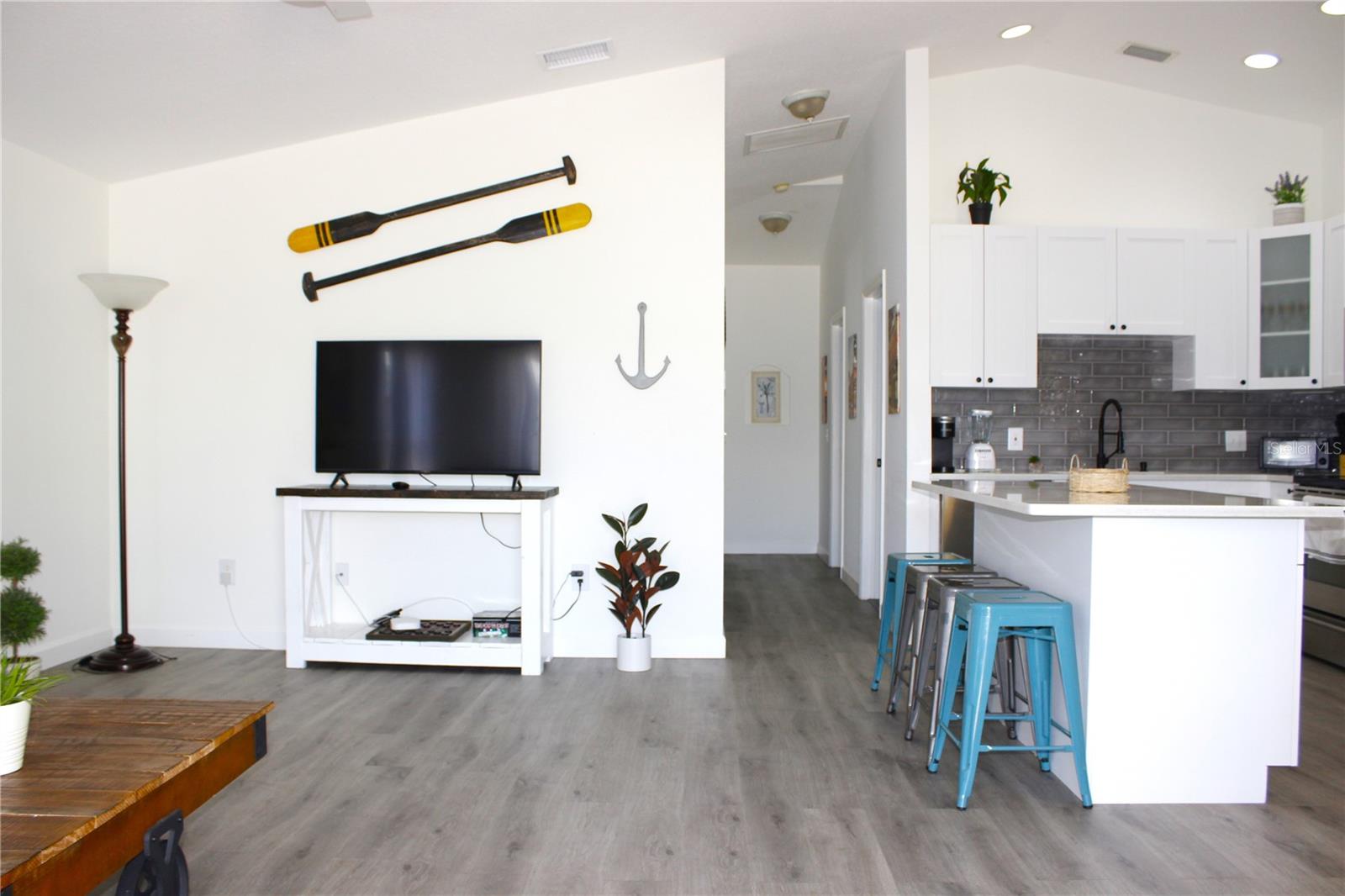 LICING ROOM KITCHEN AT LEFT