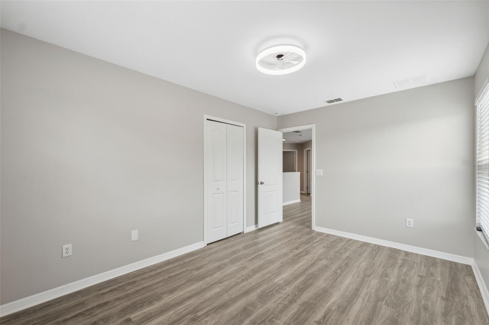 G5096979