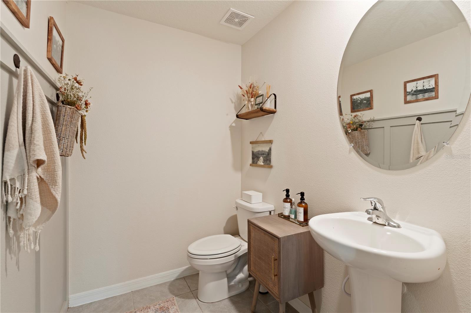 1/2 Bath Downstairs