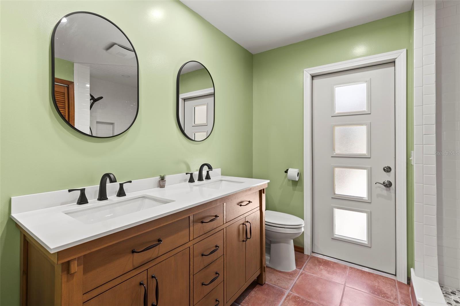 Primary suite bath