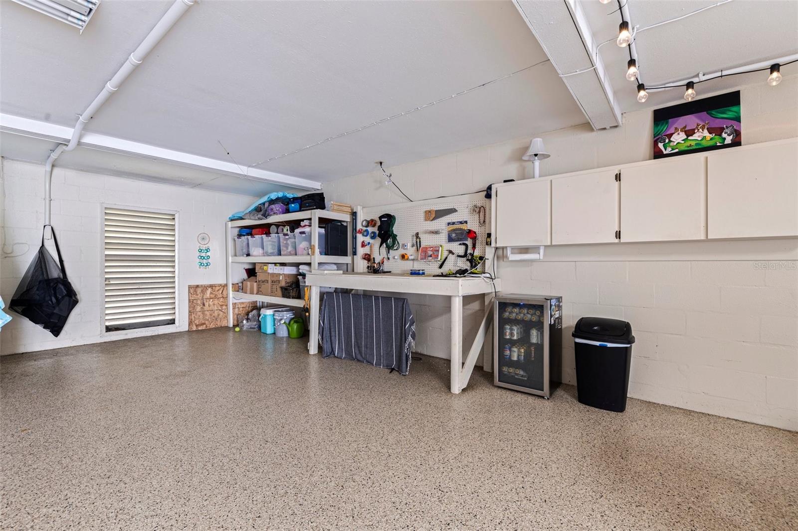 2+ garage and storage space