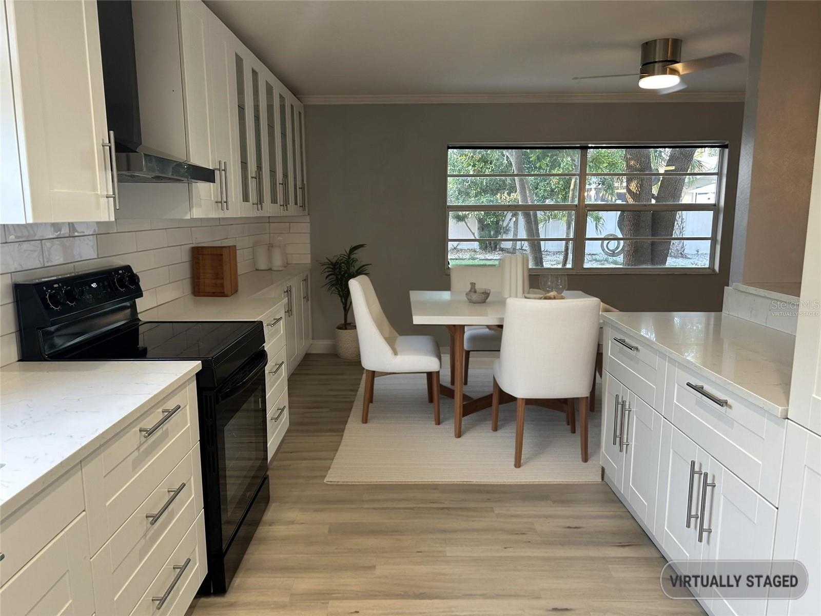 Virtually staged dining room